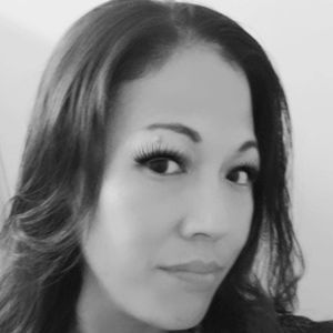 Meet your Posher, Jeannine